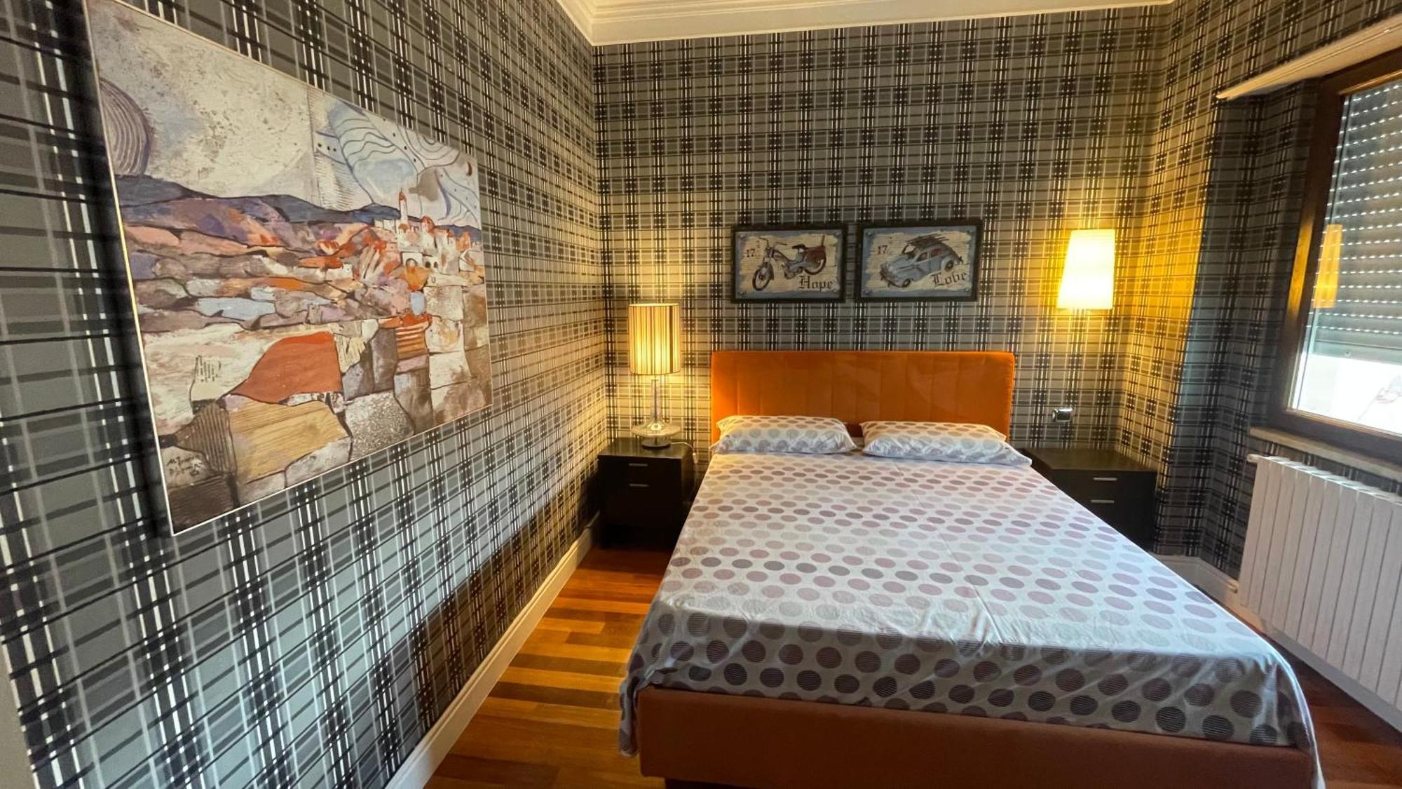 Leonardo Rooms Avellino Bagian luar foto